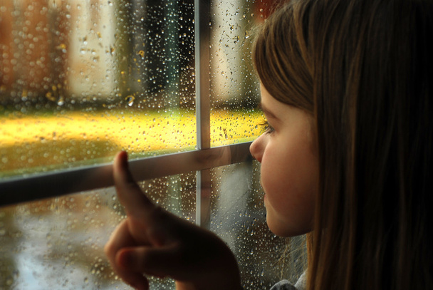 dívka a déšť - Fotografie, Obrázek