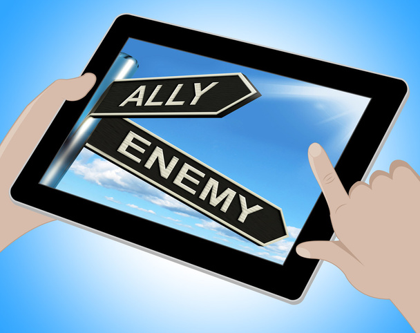 Verbündeter Feind Tablet zeigt Freund oder Gegner - Foto, Bild