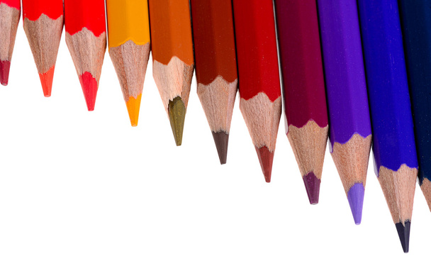 crayons de couleur sur fond blanc - Photo, image