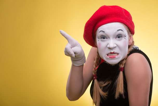 Portrait of female mime - Foto, imagen