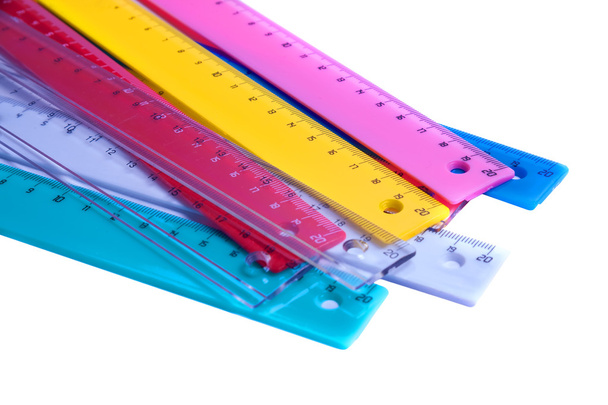kleurrijke rullers voor wiskunde en meetkunde in school - Foto, afbeelding