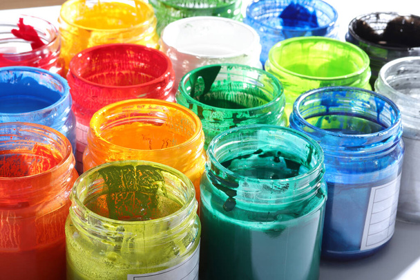 várias tintas em garrafa de vidro - Foto, Imagem