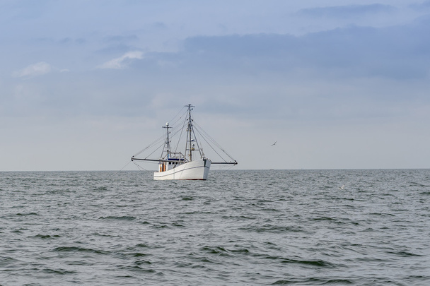 a vonóhálós halászhajó - Fotó, kép
