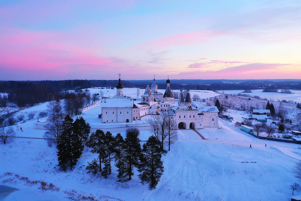 ferapontovo invierno monasterio paisaje, vista superior Navidad religión arquitectura fondo - Foto, imagen