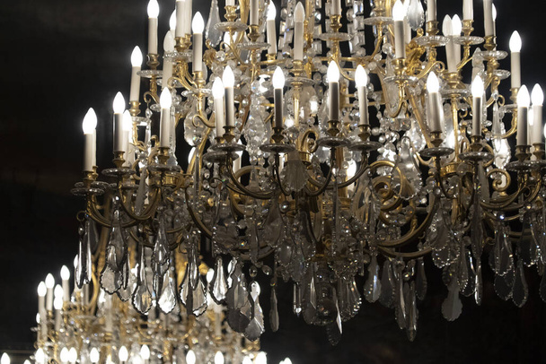 Liberty styl luxusní lustr lampa světlo detail - Fotografie, Obrázek