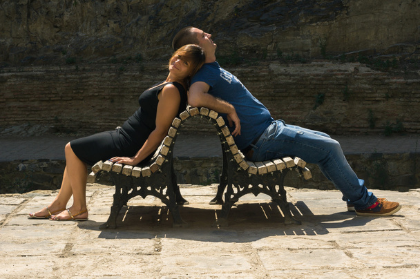 Couple in love on the bench - Zdjęcie, obraz