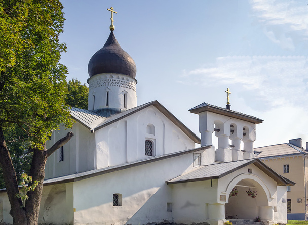 Iglesia de la Resurrección de Cristo, Pskov
 - Foto, imagen