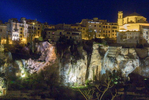 Homes night along cliff Cuenca, Spain - Photo, Image