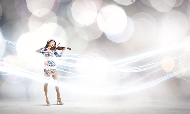 Woman playing violin - Photo, Image