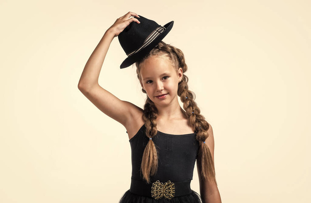 wlcome gesture. female beauty. perfect hairstyle for child. happy childhood. beauty and fashion - Fotografie, Obrázek