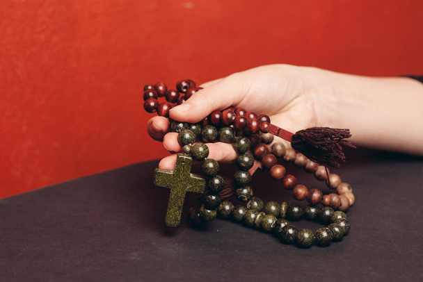 beads with orthodox cross meditation religion catholicism close-up - Foto, Imagen