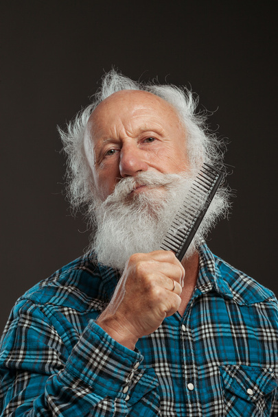 old man with a long beard wiith big smile - 写真・画像