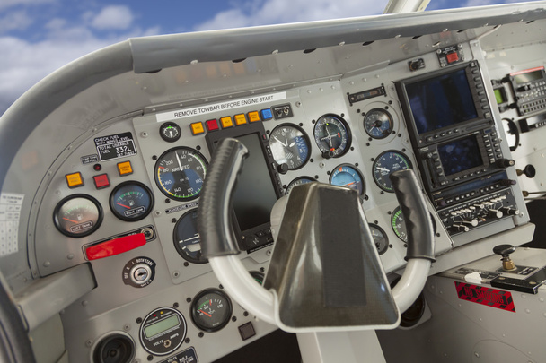 Cockpit di un aereo Cessna
. - Foto, immagini