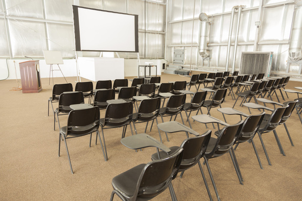 Пустой конференц-зал
 - Фото, изображение