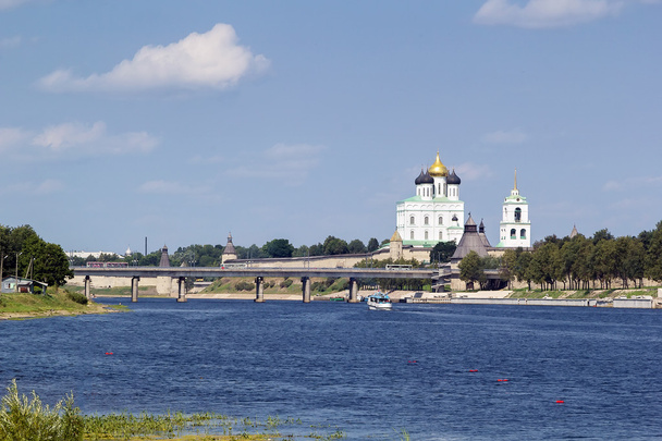 view of Pskov kremlin - Foto, immagini