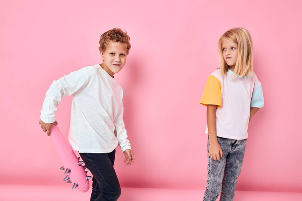 divertente bambini giocattolo bastone divertente rosa sfondo - Foto, immagini