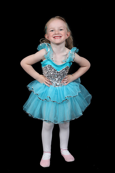 Little ballet dancer - Фото, изображение