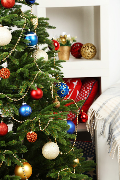 Decorated Christmas tree - Foto, afbeelding