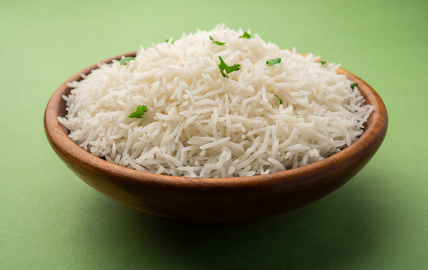 Ρύζι μπασμάτι ή ρύζι στον ατμό σε μπολ - Φωτογραφία, εικόνα