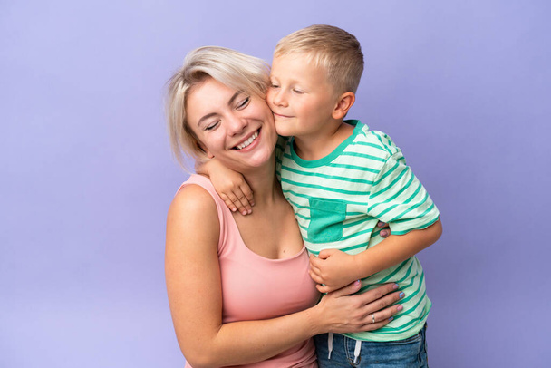 Mother and son over isolated background - Foto, Bild