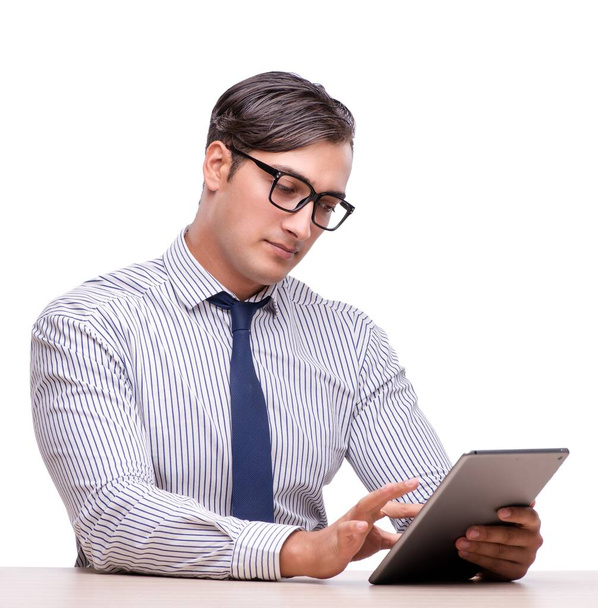 Hombre de negocios guapo que trabaja con Tablet PC aislado en wh
 - Foto, Imagen