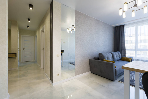 Interior of a small apartment, corridor front door - Fotografie, Obrázek