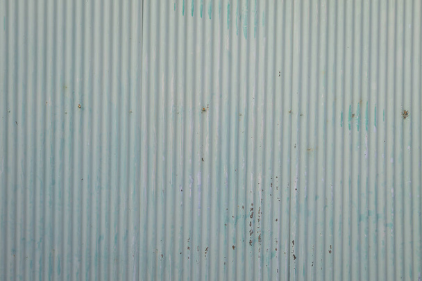 Old green zinc fence metal wall use for background. - Zdjęcie, obraz