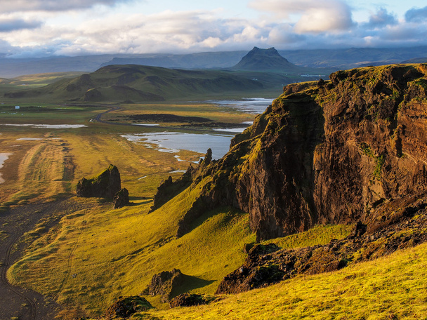 pobřeží Islandu při západu slunce - Fotografie, Obrázek