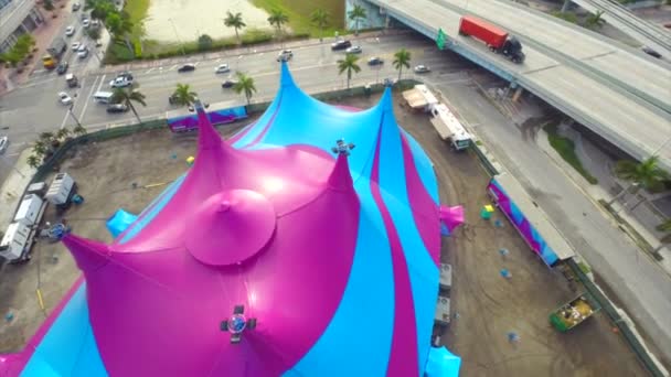 Цирк-шатер Cirque du Soleil
 - Кадры, видео