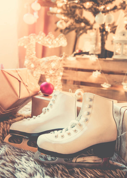 White ice skate present at christmas time - Valokuva, kuva