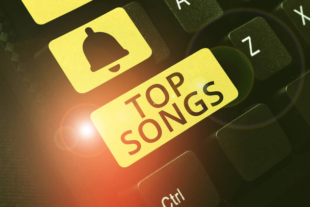 Szöveges felirat a Top Songs-ról. Üzleti megközelítés rögzített dal válik széles körben népszerű vagy jól ismert Absztrakt létrehozása Online átírás Jobs, Gépelés Website leírások - Fotó, kép