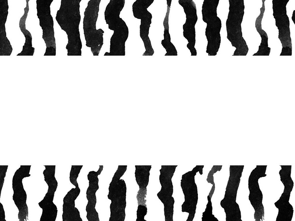 Bordo con strisce nere su bianco. Stile minimale. Illustrazione disegnata a mano con inchiostro - Foto, immagini