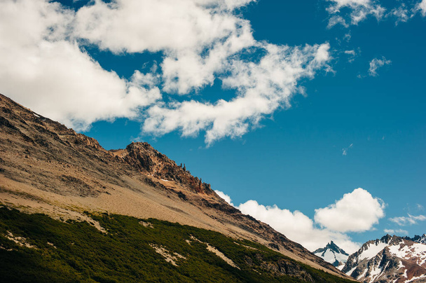 Горный пейзаж с горами Фитц Рой и Лагуна-де-Лос-Трес в национальном парке Лос-Гласиарес, Патагония, Аргентина, Южная Америка
. - Фото, изображение