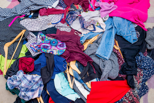 pile of used clothes. Second hand for recycling - Foto, afbeelding