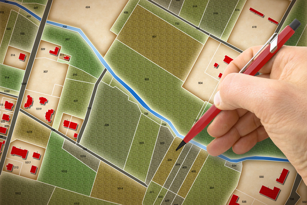 Mérnök rajz egy képzeletbeli kataszteri térképet terület épületek, mezők, utak és földterület. - Fotó, kép