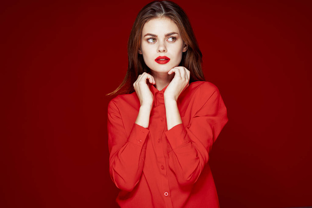 beautiful woman hairstyle makeup red shirt model - Fotografie, Obrázek