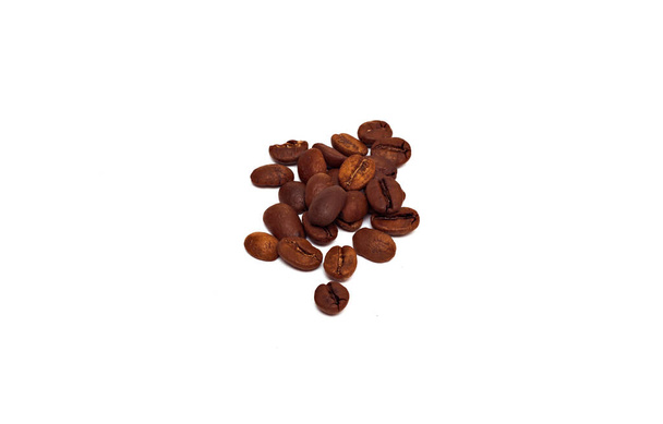 Roasted coffee beans on white background. - Valokuva, kuva