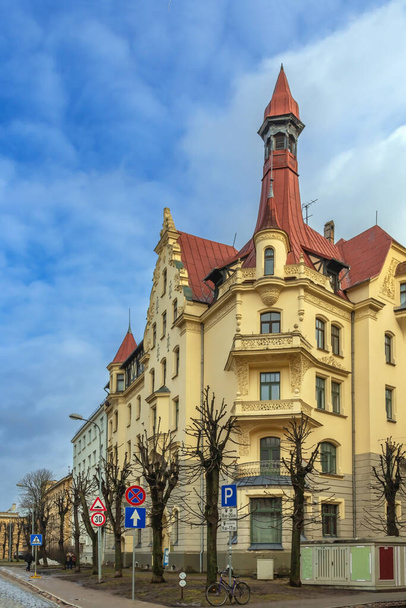 Building in Art Nouveau style, Riga, Latvia (Alberta street 12) - Фото, зображення