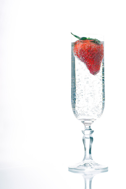 Strawberry and champagne glass - Zdjęcie, obraz