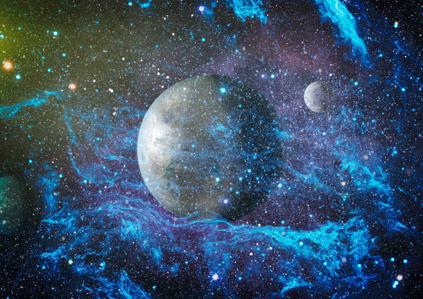 estrellas de un planeta y galaxia en un espacio libre. elementos de esta imagen amueblada por nasa . - Foto, imagen