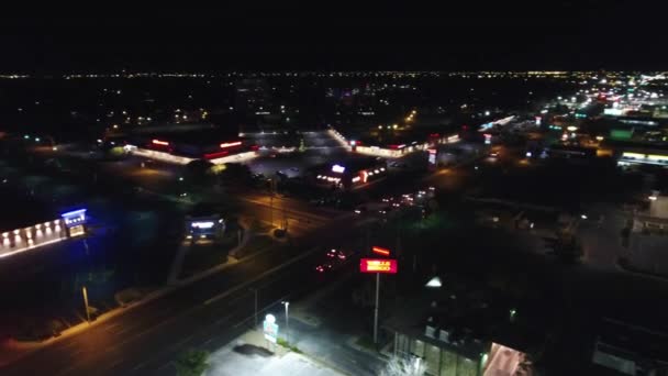 Amarillo de noche, Texas, Centro ciudad, Luces de la ciudad, Vistas a los aviones no tripulados - Metraje, vídeo