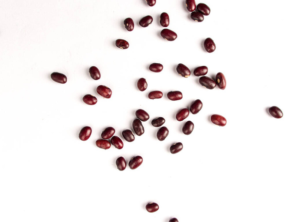 Red kidney beans isolated with white background stock image. - Φωτογραφία, εικόνα