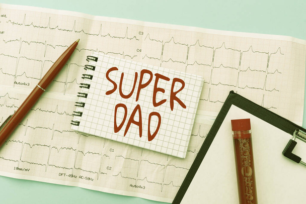İlham veren Süper Baba 'yı gösteren mesaj. İş görüşü Çocuklar idolü ve süper kahraman Okuma Grafiği ve Yazma Önemli Notlar Test Sonuç Analizi 'ne ilham kaynağı - Fotoğraf, Görsel