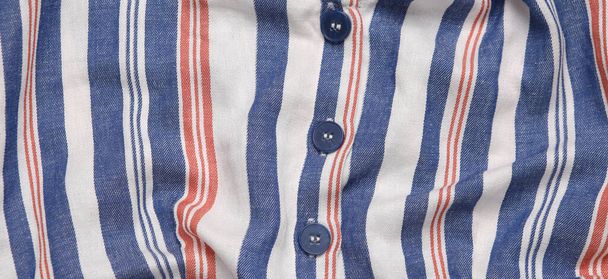 Textúra csíkos ing gombokkal közelről - Fotó, kép