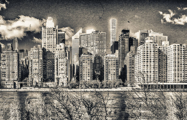 Небоскрёбы Манхэттена на закате в Нью-Йорке, США - Фото, изображение