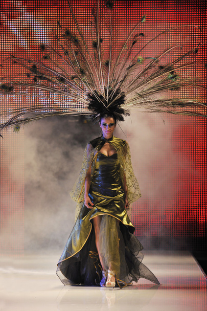 Fashion show woman catwalk - Фото, зображення