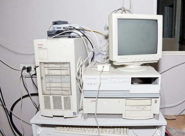 πολύ παλιό υπολογιστή διακομιστή - Φωτογραφία, εικόνα