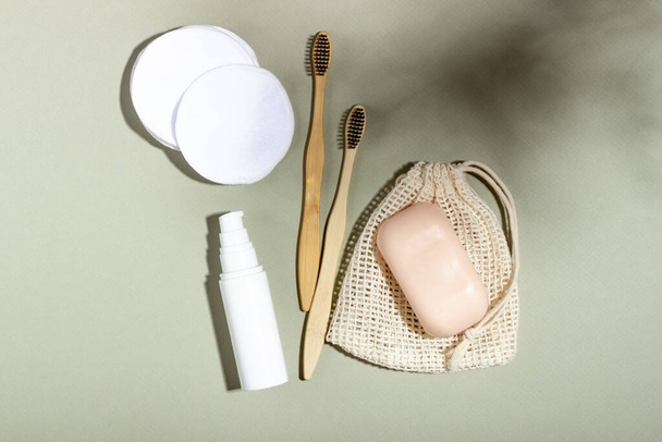 Wooden toothbrush, solid shampoo, handmade soap, cotton makeup remover wipes. Zero Waste Concept Eco-Friendly Body Care Cosmetics - 写真・画像