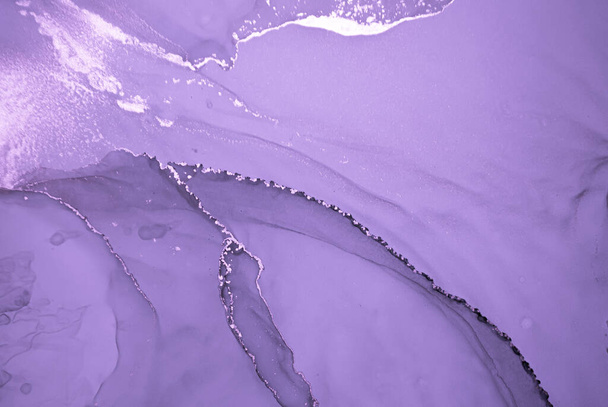 Mor Sıvı Boya Dalgaları. Tüttür Lüks Alkol - Fotoğraf, Görsel