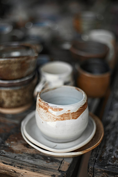 ceramic coffee cup  on blur backgroun - Φωτογραφία, εικόνα